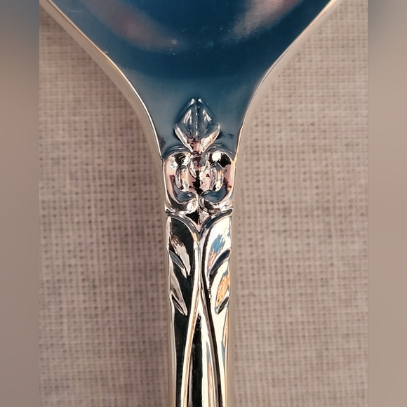 Antique SILVER PLATED ENCHANTED ROSE 48 PC SILVERWARE FLATWARE SET SEALED - Picture 14 of 16